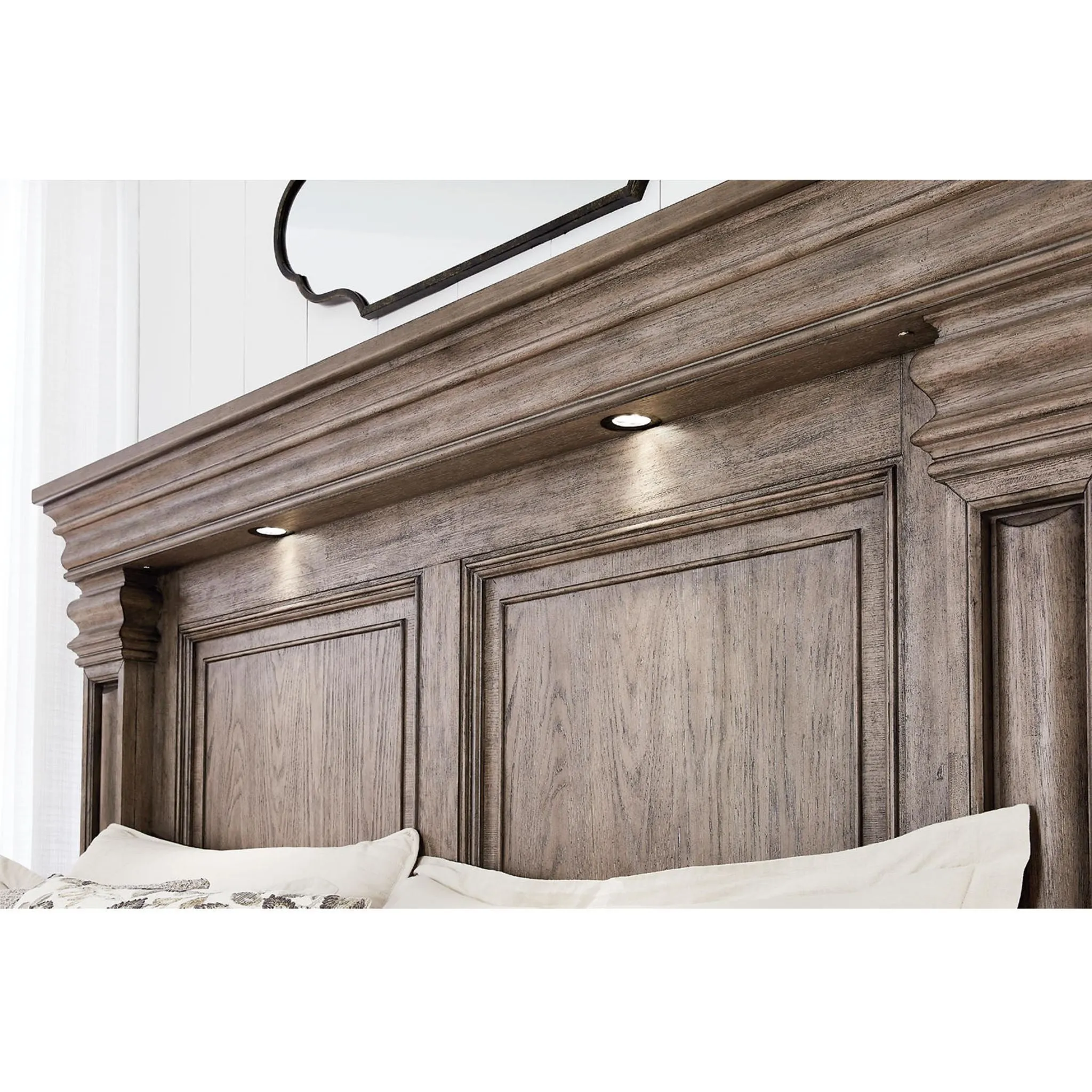 Blairhurst King Panel Bed - Light Grayish Brown