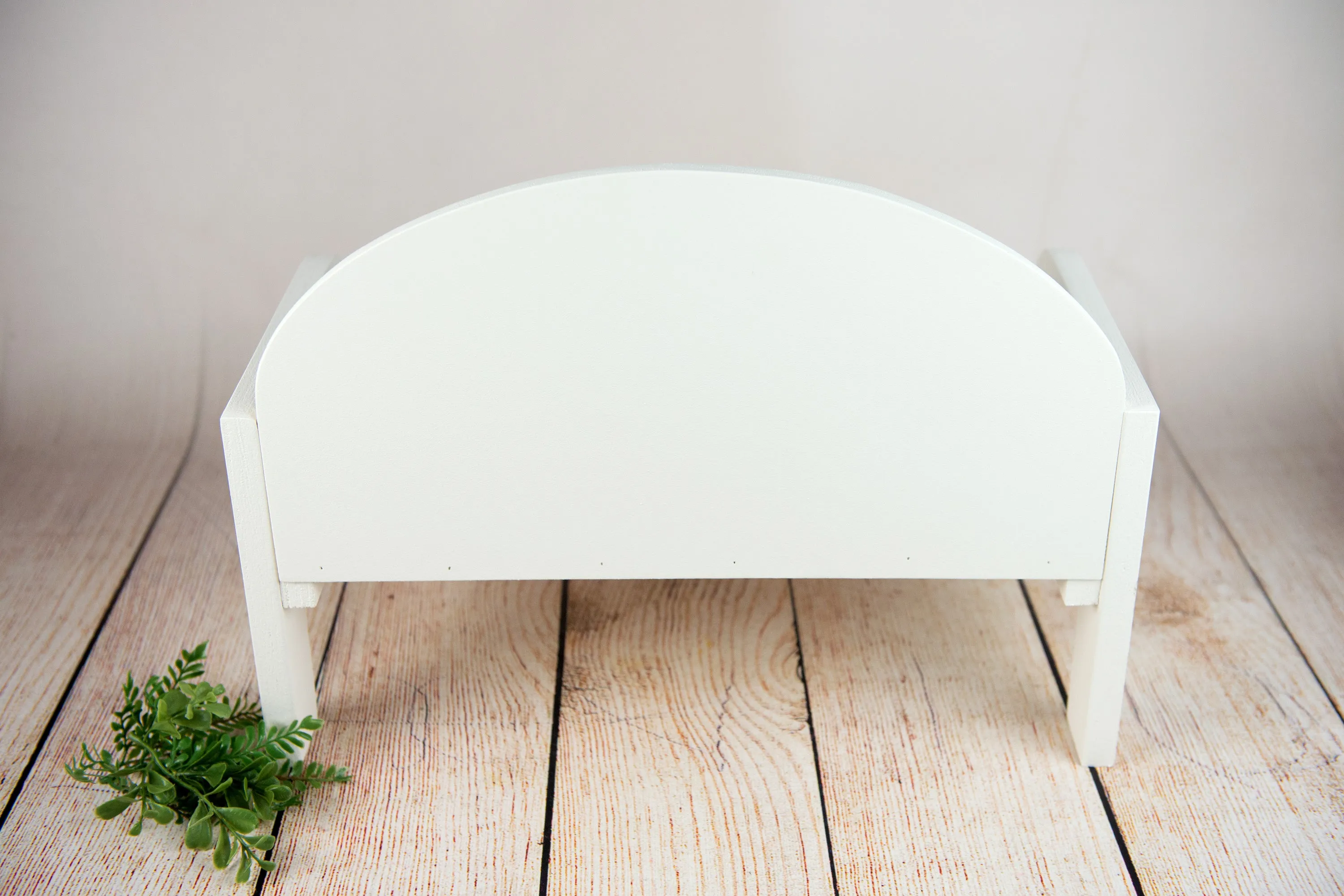 Park Bench - Cozy Curve - White