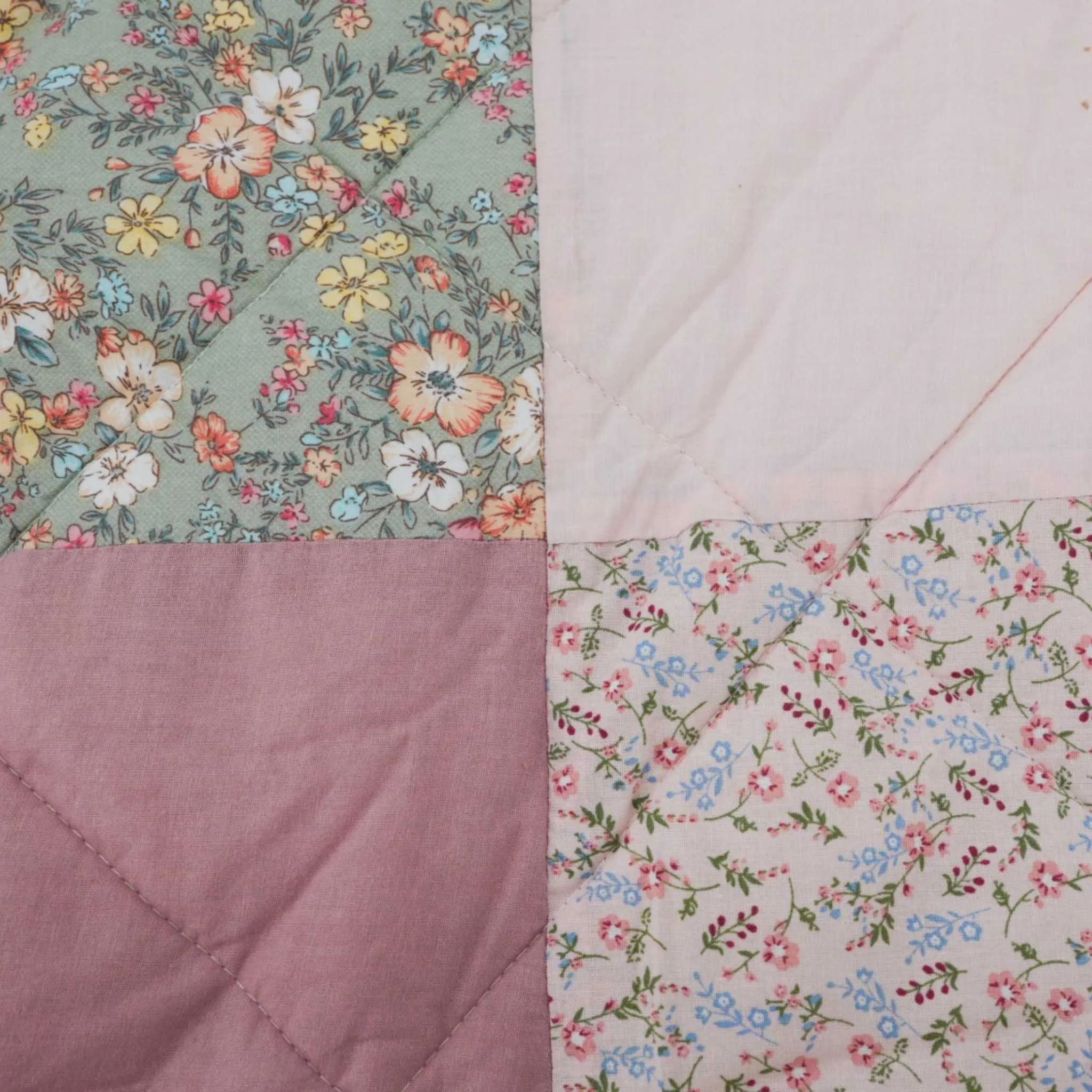 Pink Floral Quilt (Queen) | Cotton Polyester Blend