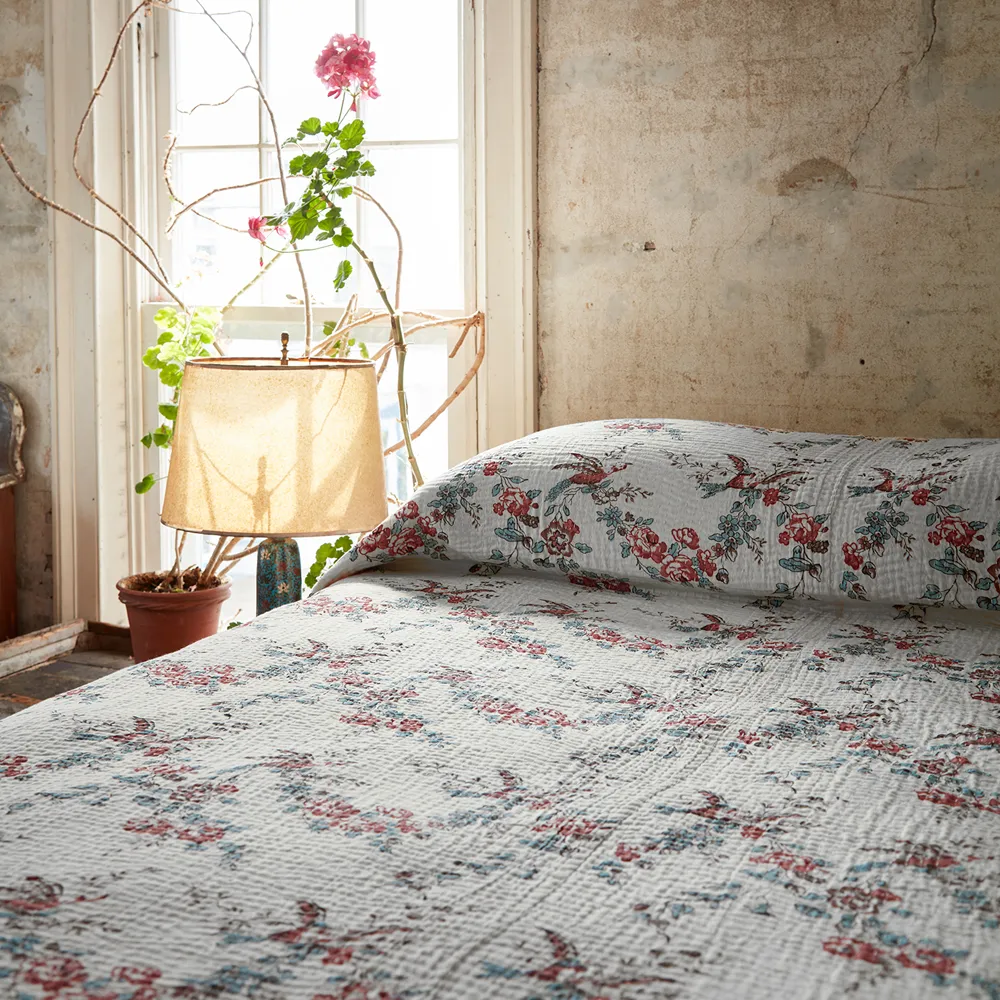 "18 c. French Floral" King Bedcover